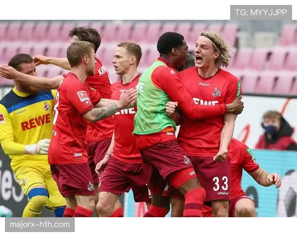 弗赖堡战术革新引热议,进攻体系全面升级成焦点 弗赖堡战术革新引热议,进攻体系全面升级成焦点